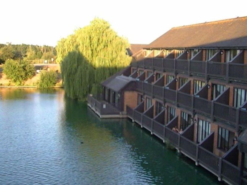 Reading Lake Hotel Εξωτερικό φωτογραφία